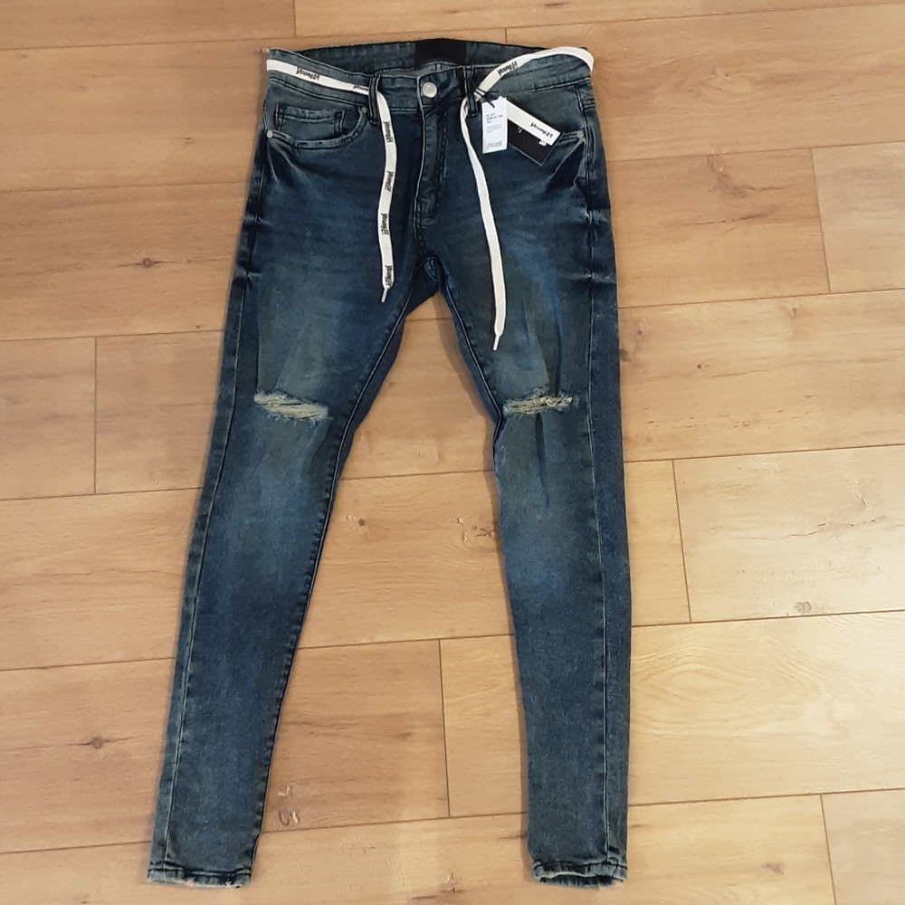 NWT Young LA Fitted Jogger Style Jeans, size 32